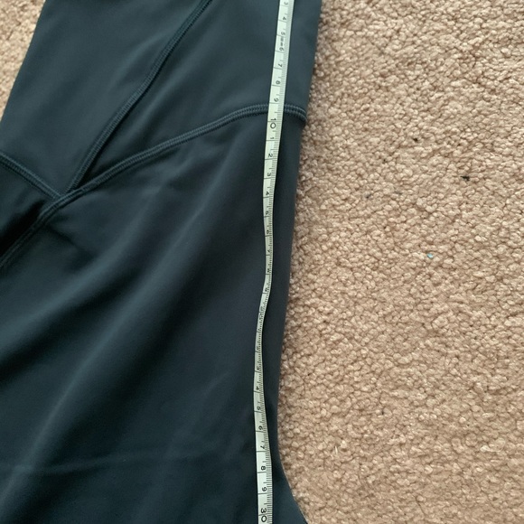 lululemon woman pants - Picture 6 of 7